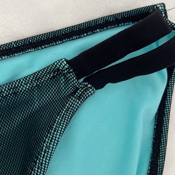 XHILIRATION | Women’s Blue Black Strappy Mesh Net Triangle Bikini Set Size Small - Picture 5 of 6